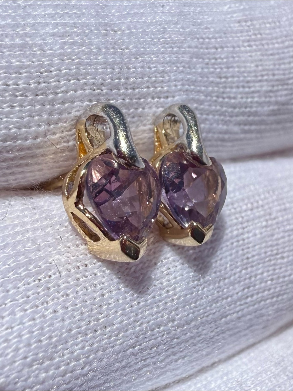 10k Yellow & White Gold Heart-Shaped Purple Amethyst Stud Earrings! - Picture 8 of 12